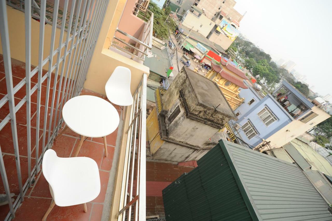 Ruby Lakeview Homestay Hanoi Buitenkant foto