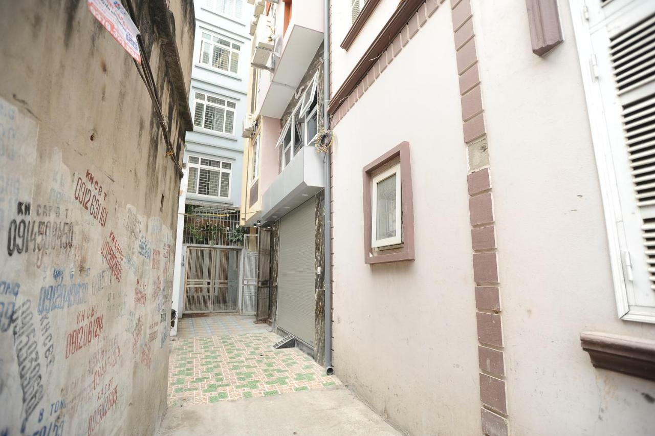 Ruby Lakeview Homestay Hanoi Buitenkant foto